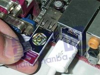 U盘硬件修理教程（如何自行修复U盘硬件问题，提高使用寿命与数据安全）