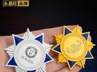 打造个性化徽章，展示独特个性（定制属于你的标志，彰显个人风采）