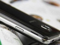 酷派8150（功能强大、外观精致，让你体验不一样的智能世界）